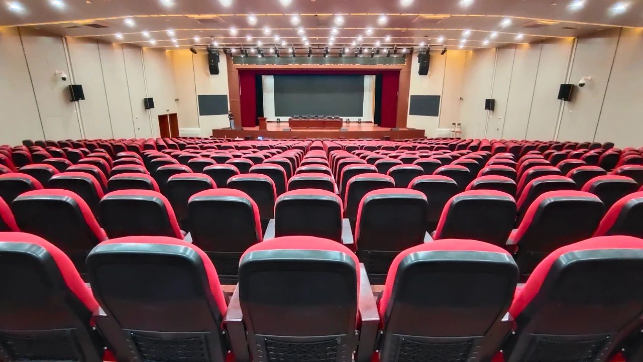 J9九游国际聚会扩声系统工程产品服务于六安市某学校！！